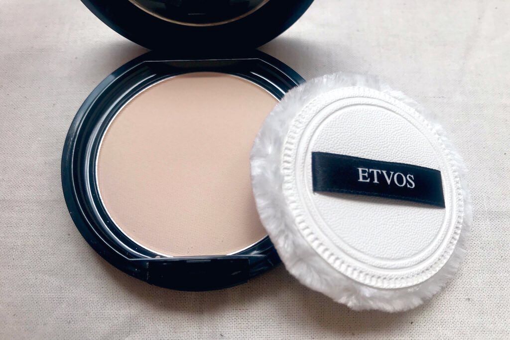 ミネラルシルキーベール/エトヴォス/プレストパウダーを使ったクチコミ（1枚目）
