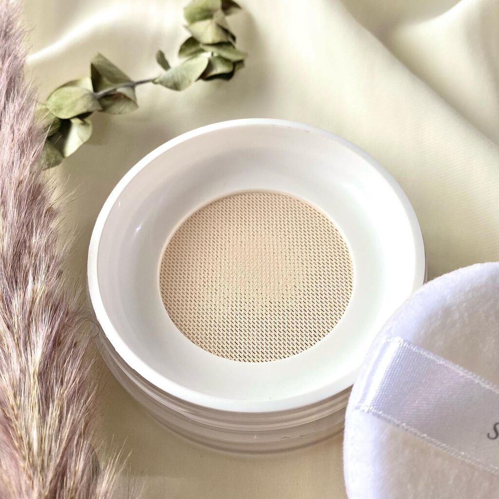 SRICHAND ベアパーフェクト グローイングトランスルーセントパウダーのクチコミ「SRICHAND
ベアパーフェクト トランスルーセントパウダー
1,980円（税込）


┈┈.....」（3枚目）