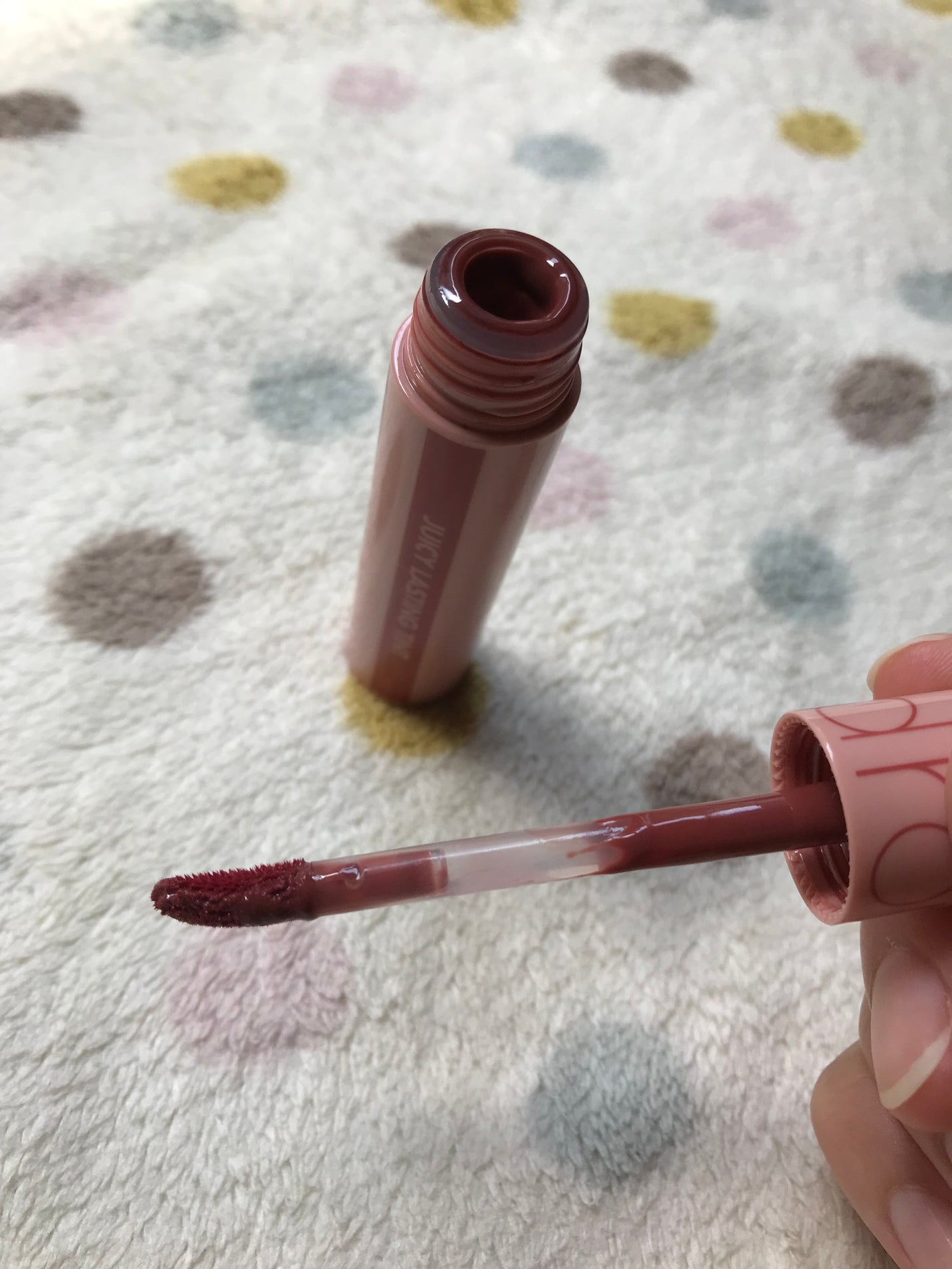 ジューシーラスティングティント/rom&nd/リップティントを使ったクチコミ(2枚目)