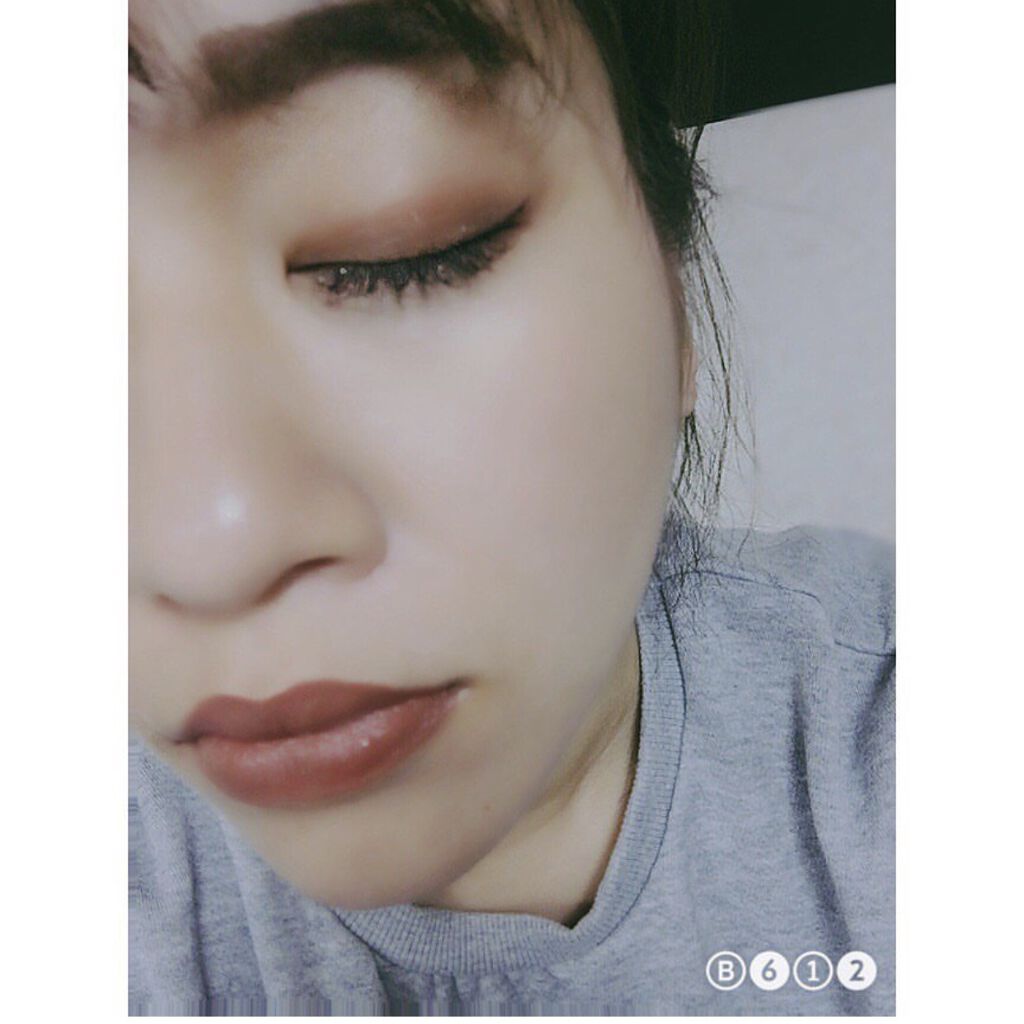 シングルアイシャドー 5319/NARS/単色アイシャドウを使ったクチコミ（3枚目）