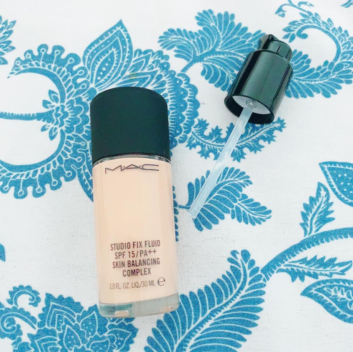 スタジオフィックス フルイッド SPF 15/M・A・C/リキッドファンデーションを使ったクチコミ（2枚目）