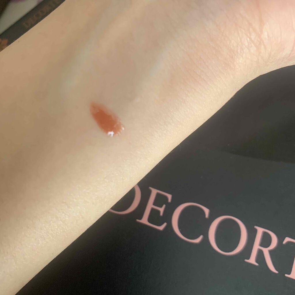 ティント リップグロス 06 terracotta sand/DECORTÉ/リップグロスを使ったクチコミ（3枚目）