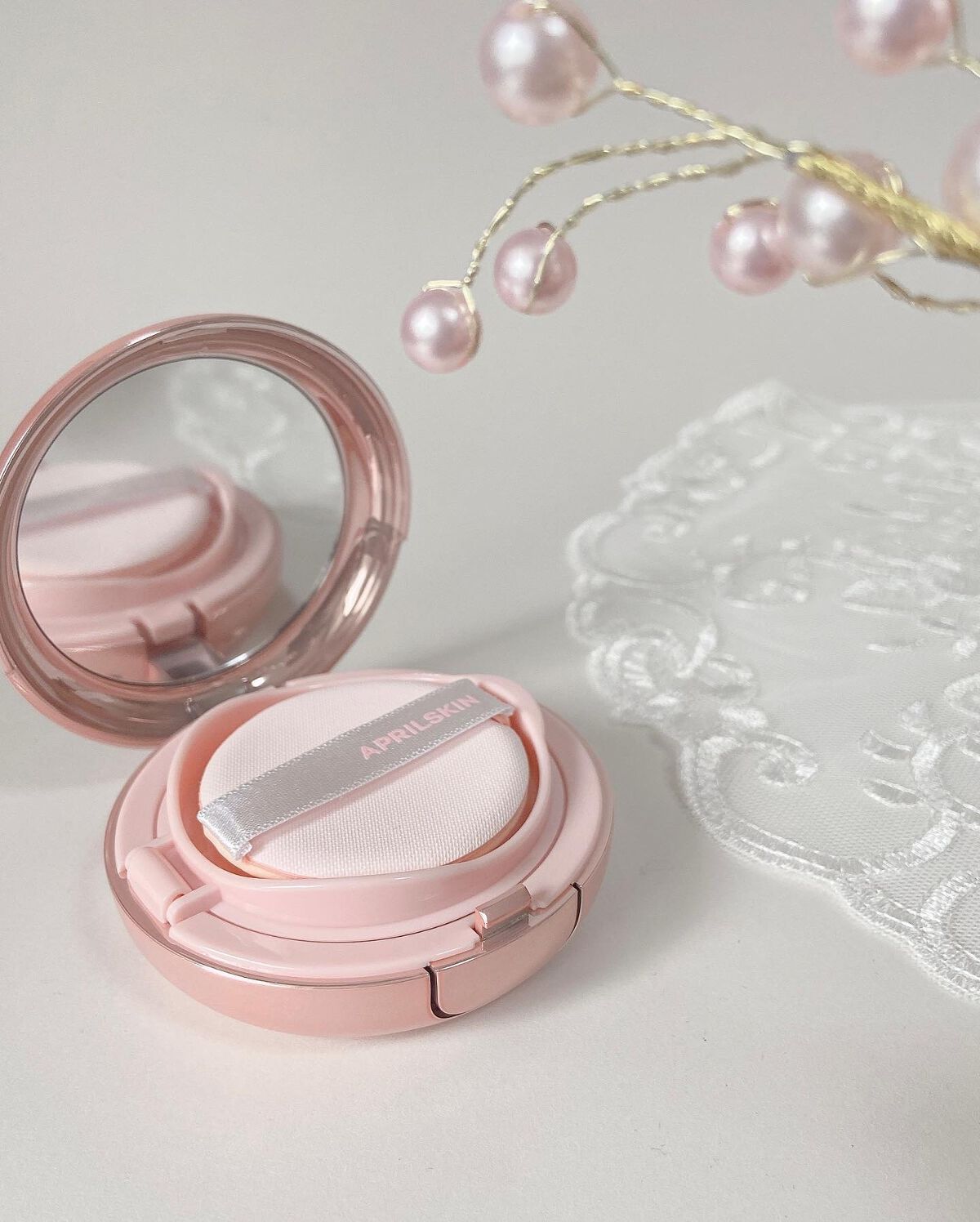 ハイパーカバーフィットクッション ピンク（桜エディション）/APRILSKIN/クッションファンデーションを使ったクチコミ（1枚目）