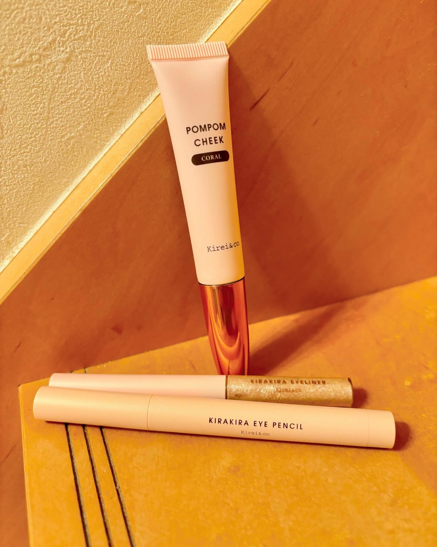 キラキラポムポムチーク/Kirei&co./リキッドチークを使ったクチコミ(1枚目)