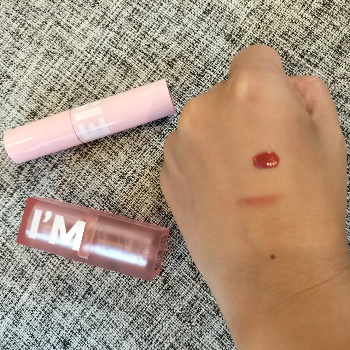 フラッフィリップティント 07 ユアローズ/BLESSED MOON/リップティントを使ったクチコミ（2枚目）