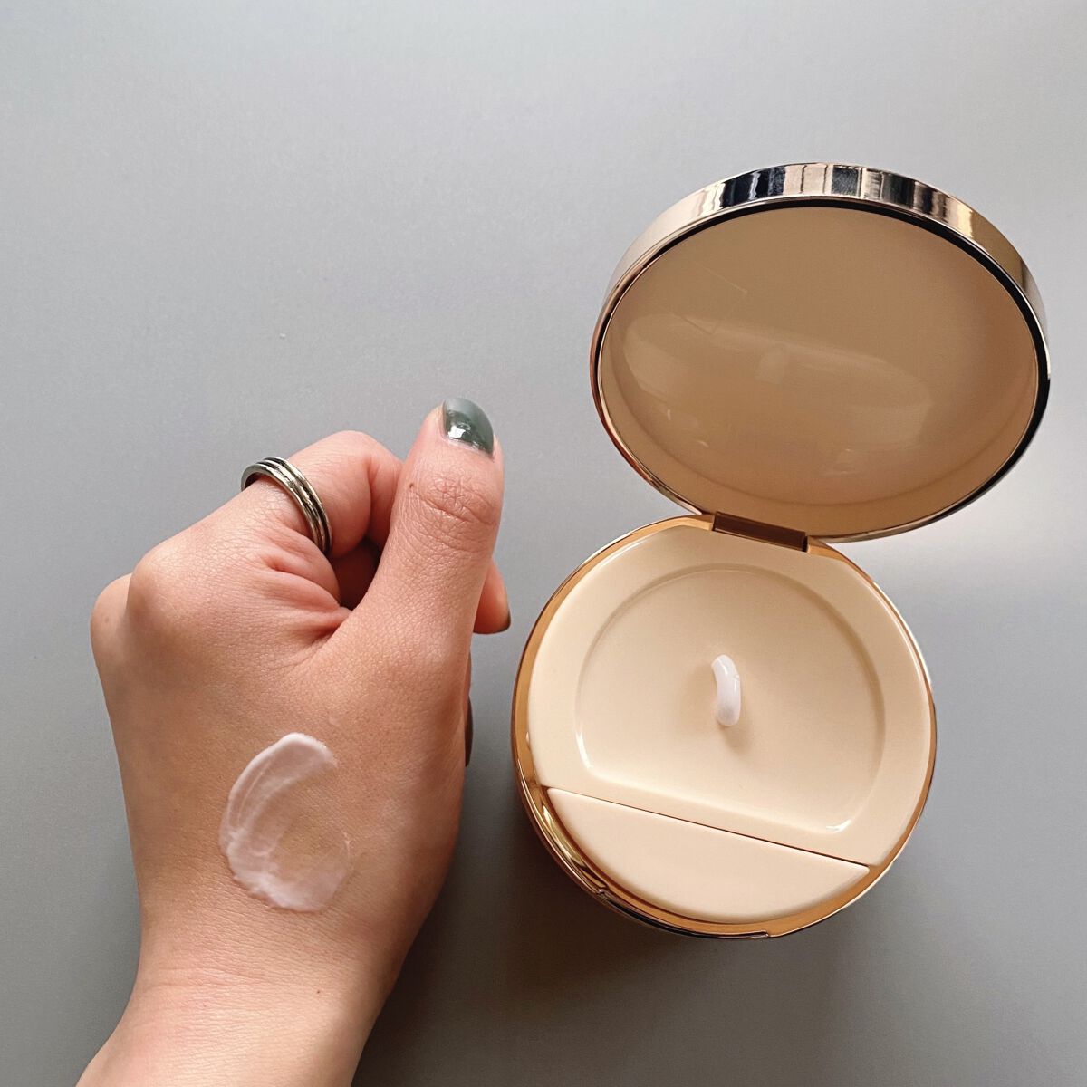 レイヤードクリーム 29g/XOUL/フェイスクリームを使ったクチコミ（2枚目）