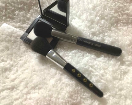 シークレット ブラーリング パウダー フォー アンダー アイズ/ローラ メルシエ/プレストパウダーを使ったクチコミ(3枚目)