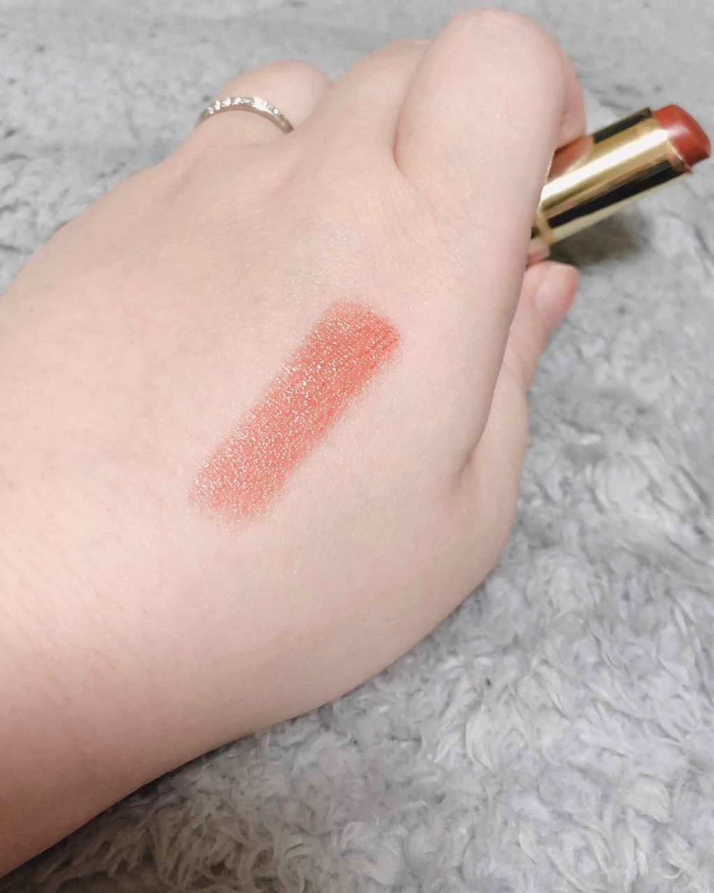 ラスティンググロスリップ/CEZANNE/口紅を使ったクチコミ（2枚目）