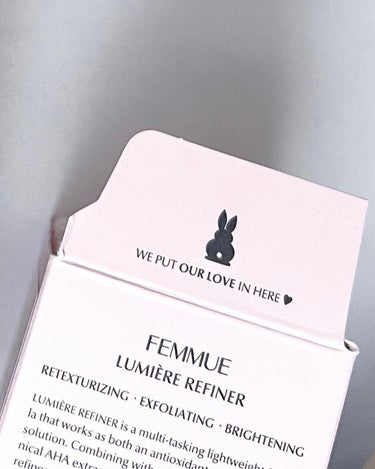 FEMMUE ルミエール リファイナーのクチコミ「𝗪𝗘 𝗣𝗨𝗧 𝗢𝗨𝗥 𝗟𝗢𝗩𝗘 𝗜𝗡 𝗛𝗘𝗥𝗘 🐇❤︎
⁡
蓋を開けた瞬間、香りに癒されます🌷.....」（3枚目）