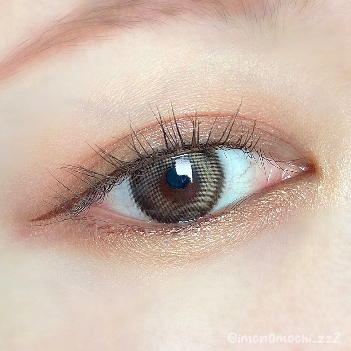 眠りもち@イエベ春 on LIPS 「🤍🤍🤍ウォニョンちゃんカラコンでおなじみ【ハパクリスティンOn..」(3枚目)