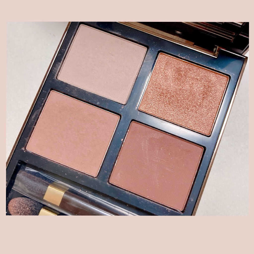 アイ カラー クォード 31 スール レ サーブル/TOM FORD BEAUTY/アイシャドウパレットを使ったクチコミ（2枚目）