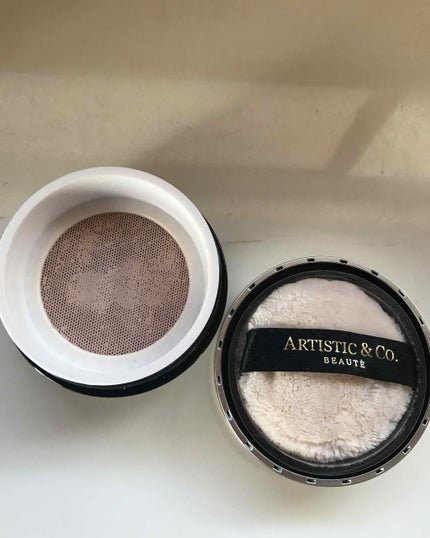 ミスナイン ザ ゴールデンフェイスパウダー/ARTISTIC&CO./ルースパウダーを使ったクチコミ(3枚目)