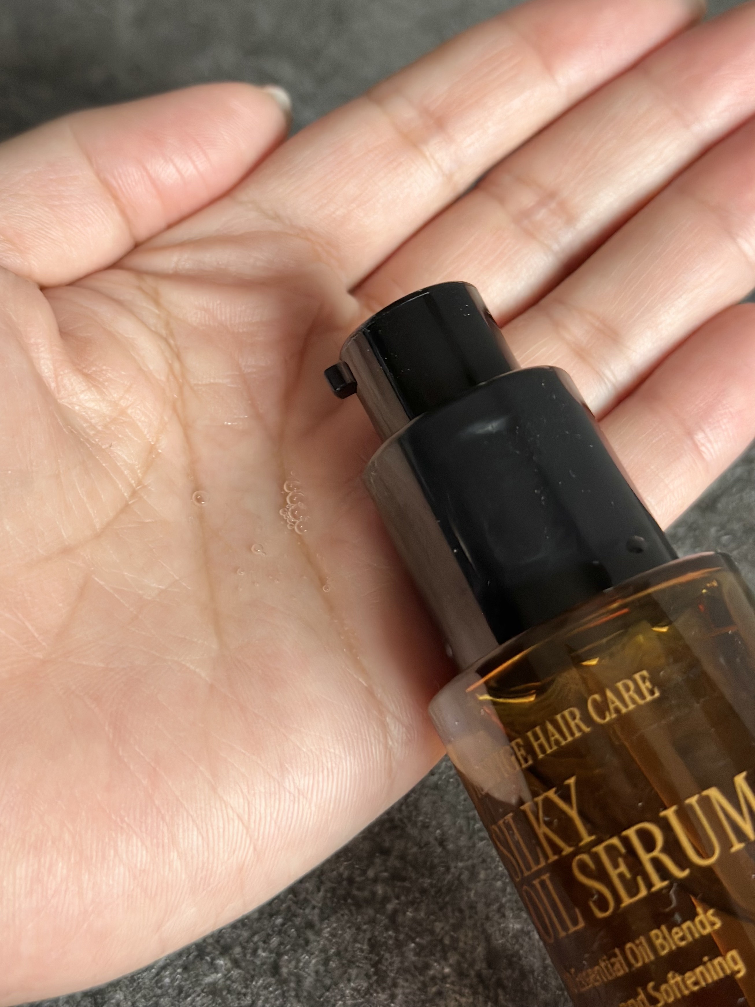 SILKY OIL SERUM/CULRY SHYLL/ヘアオイルを使ったクチコミ（3枚目）