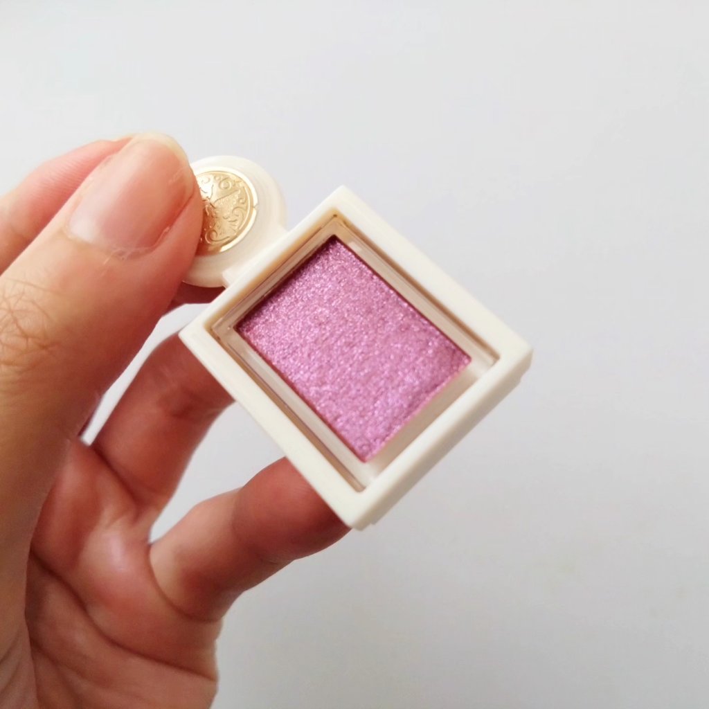 シャドーカスタマイズ　（ブリリアントグリッター） PK703（招待状）/MAJOLICA MAJORCA/グリッターを使ったクチコミ（2枚目）