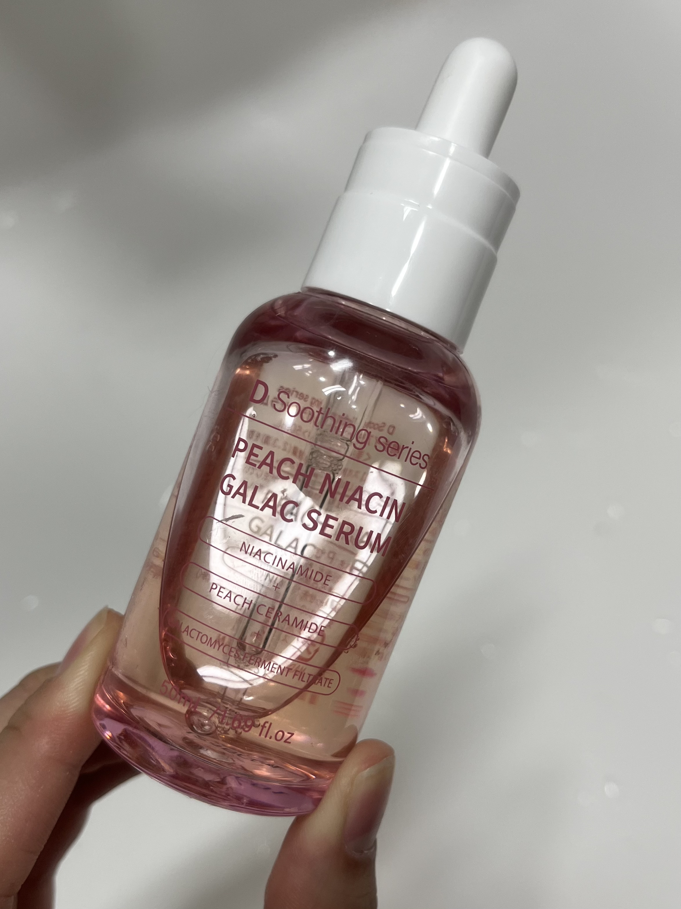 D soothing series 桃ナイアシン　ガラク　セラム