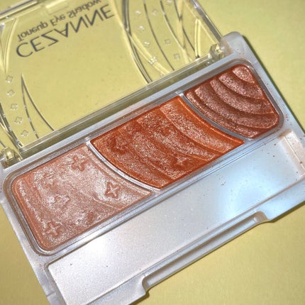 トーンアップアイシャドウ/CEZANNE/アイシャドウパレットを使ったクチコミ(2枚目)