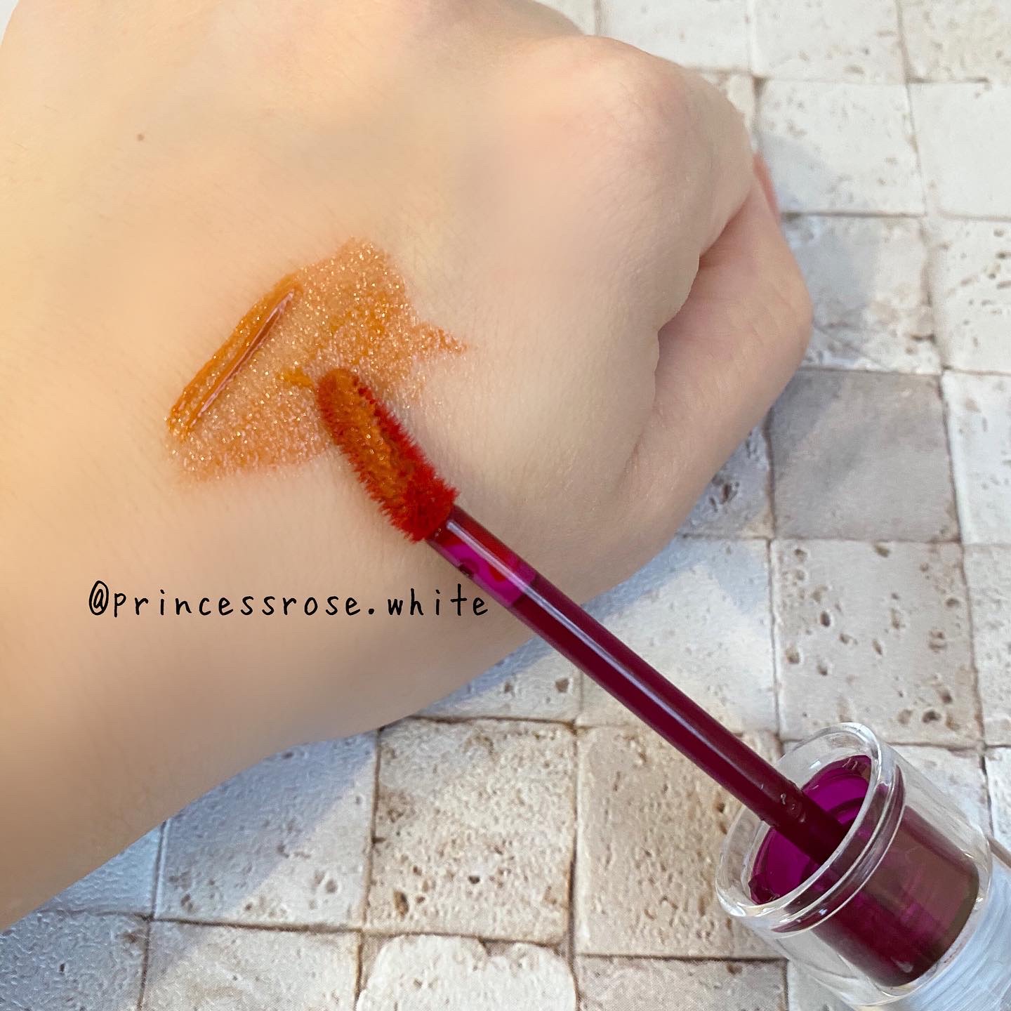 オーロラ デュイ ティント/MERZY/リップティントを使ったクチコミ（3枚目）