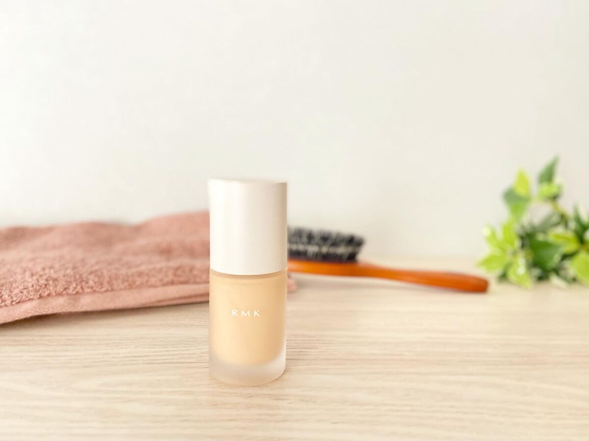 .
RMK リクイドファンデーション フローレスカバレッジ ✐☡

透明感はそのままに、カバー力だけを進化＊させたファンデーションです.ᐟ ＊RMK従来技術との比較

RMKのファンデーションは評判が良くとってもきになっていたので、使うのが