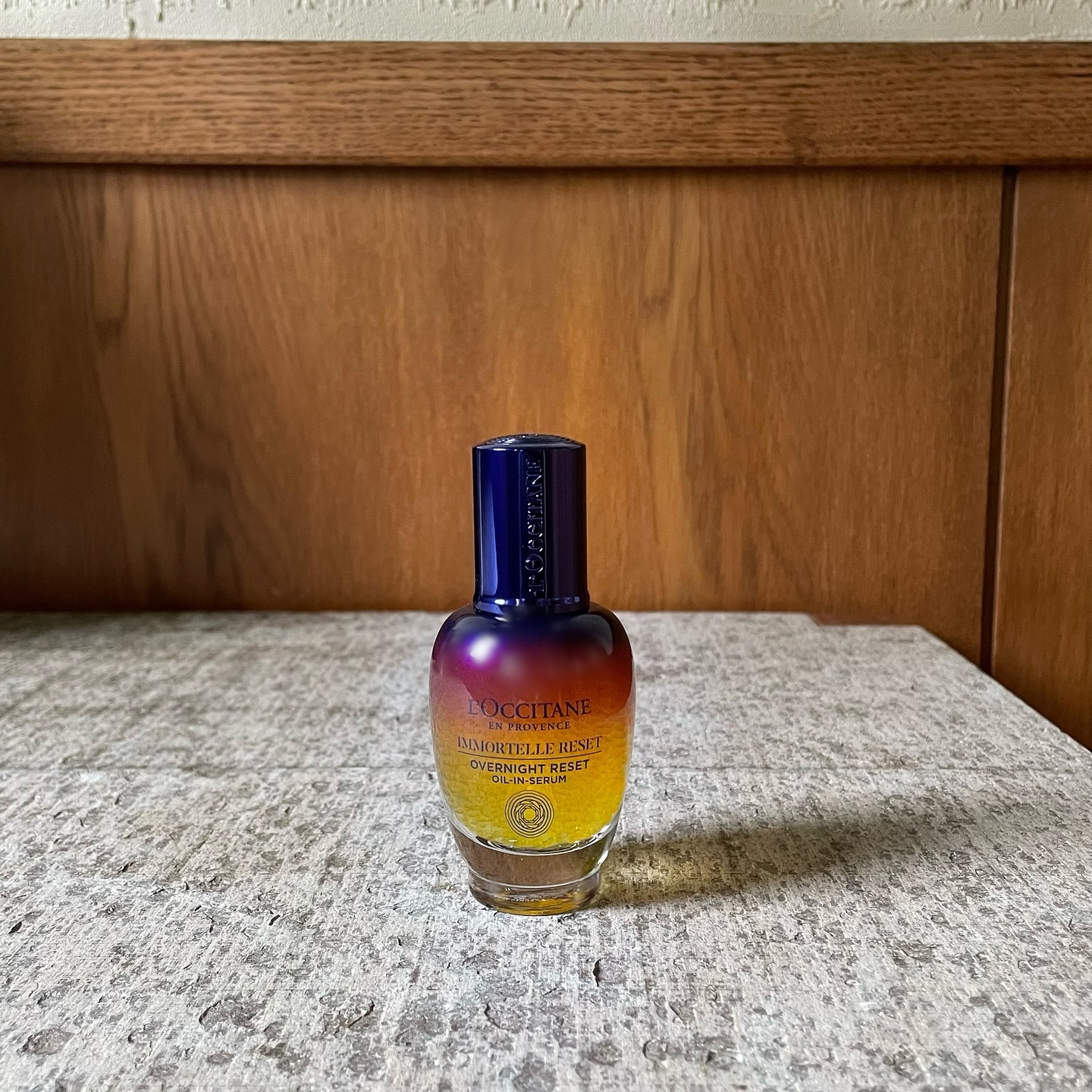 #PR #ロクシタン

イモーテル オーバーナイトリセットセラム

パワーアップしてリニューアル！
 夜の肌回復のサイクルをサポートし、わずか6時間*で、たっぷり眠ったようなハリつや肌へ導く特徴がある美容液です。 また、敏感肌でも使える処方