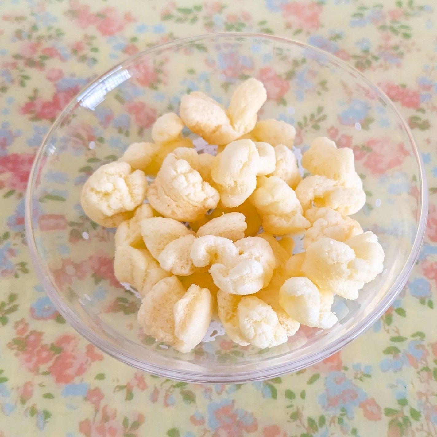 **Smiley** on LIPS 「7月から発売される🇰🇷韓国の新商品のお菓子ゴルゴンゾーラチーズ..」(2枚目)