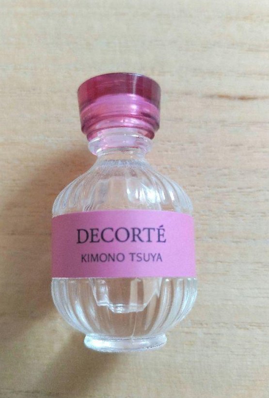 キモノ　ツヤ　オードトワレ 50mL /DECORTÉ/香水(レディース)を使ったクチコミ（1枚目）