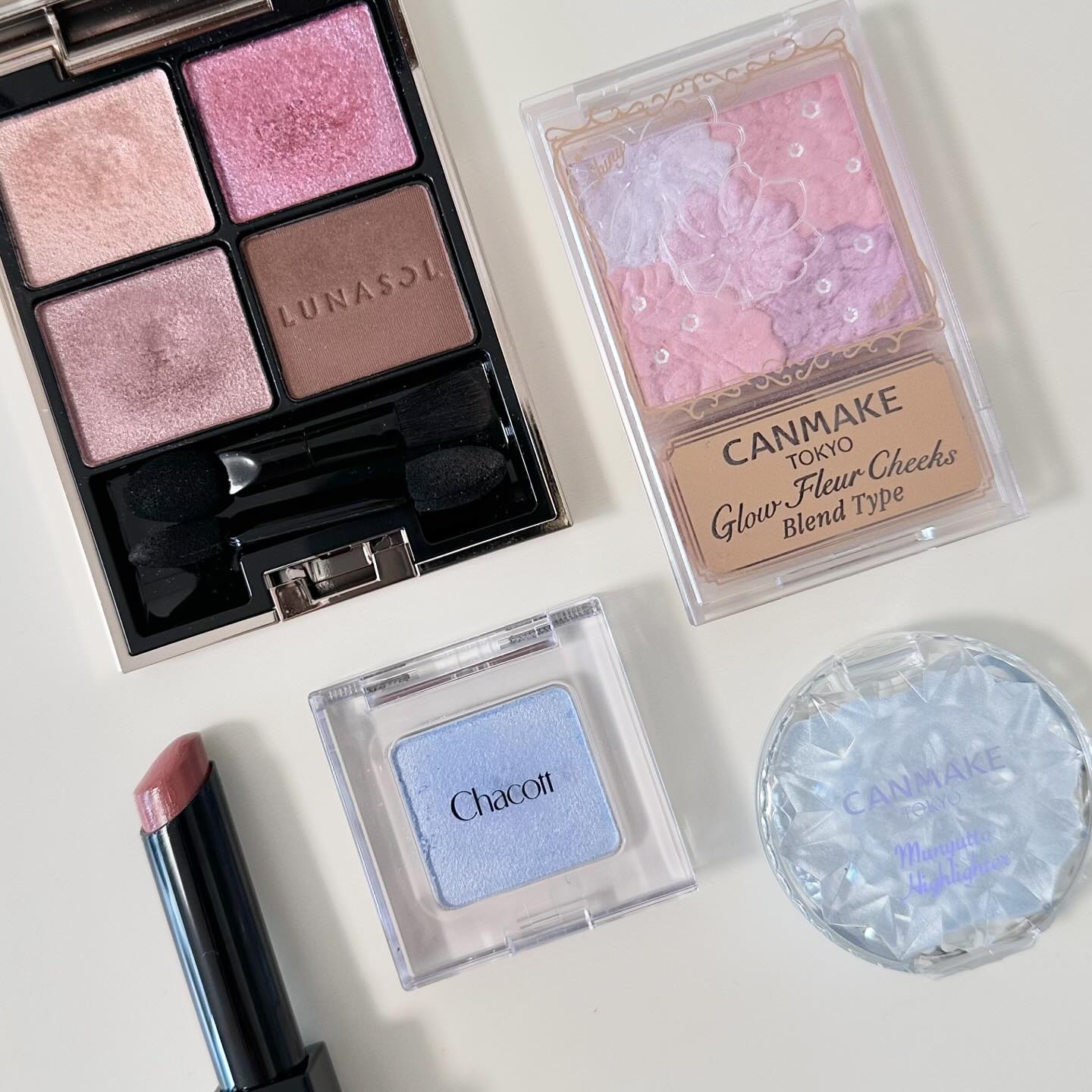 マルチカラーバリエーション トゥインクル TW03/チャコット・コスメティクス/単色アイシャドウを使ったクチコミ（2枚目）