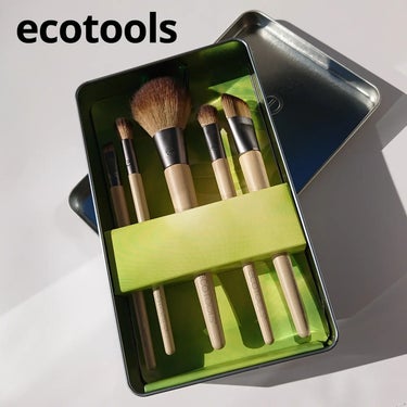 EcoTools 美しく1日を始めるブラシセットのクチコミ「⸜お得な5本のブラシ⸝

Eco Tools(エコ ツールズ) 
スタートザデイビューティフル.....」（1枚目）