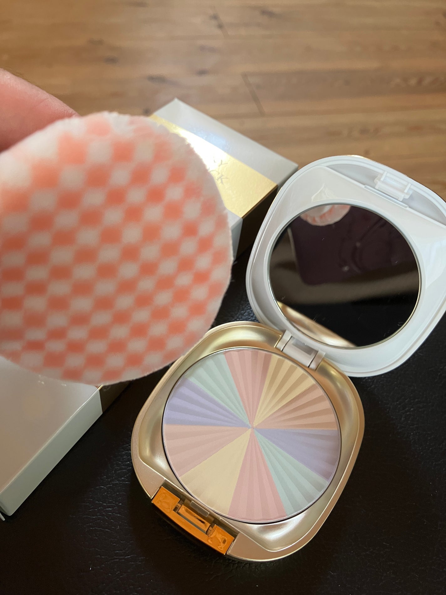 サンブロックルーセントパウダーex./ステファニー/プレストパウダーを使ったクチコミ(3枚目)