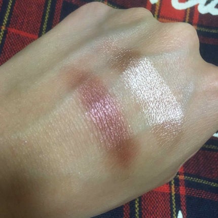 エクストラ ディメンション アイシャドウ/M・A・C/単色アイシャドウを使ったクチコミ(3枚目)