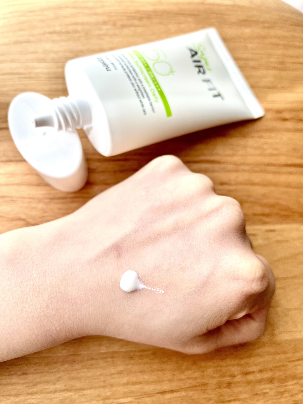 スーパー エアフィット マイルド サンカット（モイスチャー）/A’pieu/日焼け止めクリームを使ったクチコミ（2枚目）