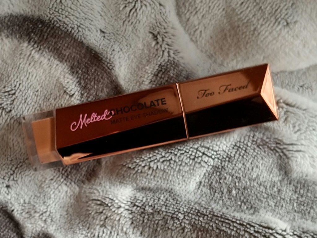 メルテッド チョコレート マット アイシャドウ チョコレート バニー/Too Faced/リキッドアイシャドウを使ったクチコミ（1枚目）
