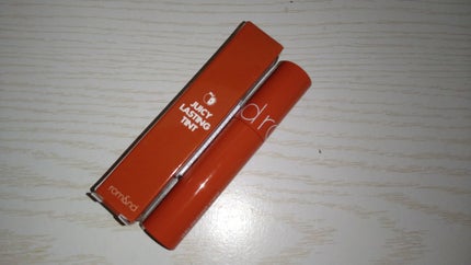 ジューシーラスティングティント/rom&nd/リップティントを使ったクチコミ(3枚目)