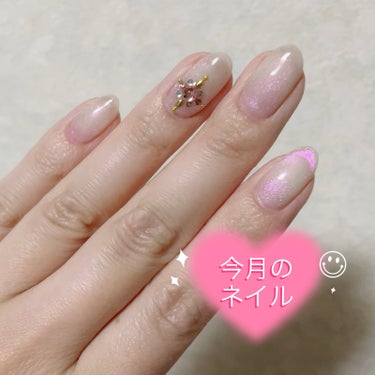 ho.ma.ri on LIPS 「🩷今月のネイル🩷今月はオーロラっぽいカラーのマグネットネイル💅..」（1枚目）