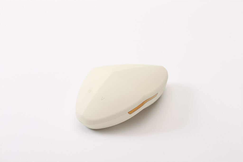 【新品未使用】VIPPY 美顔器 ホワイト dショッピング |【ホワイト】美顔器 リフトアップ MYTREX MiRAY ONE