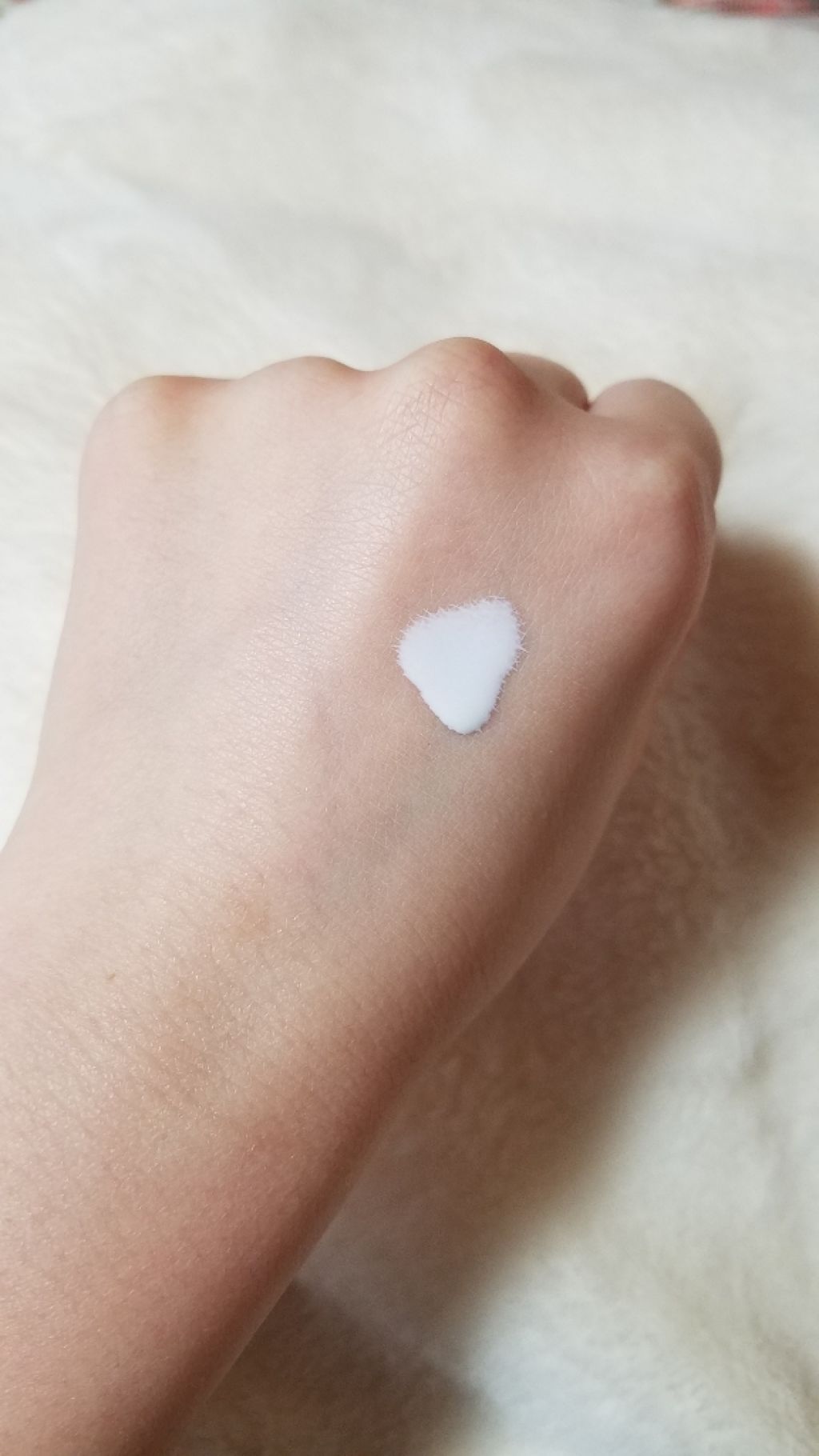 皮脂テカリ防止下地/CEZANNE/化粧下地を使ったクチコミ（2枚目）