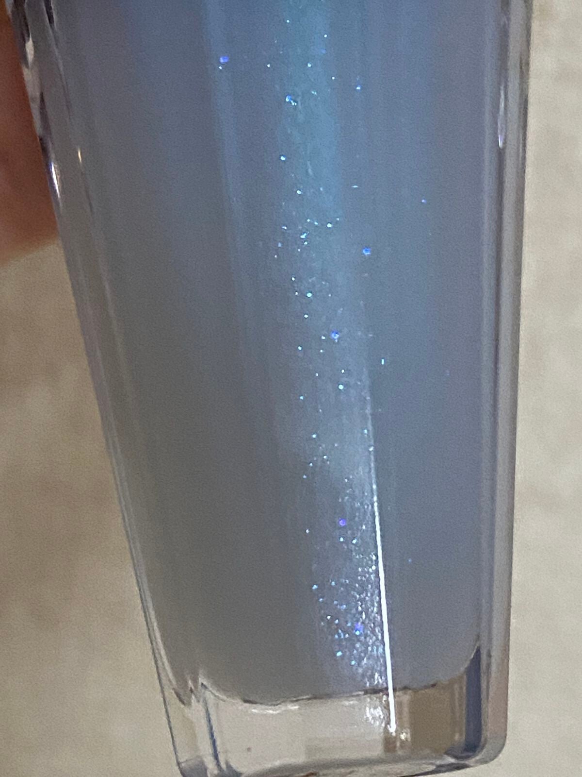 サムシングピュアブルー セント リップブーケ セラム/JILL STUART/リップ美容液を使ったクチコミ(4枚目)