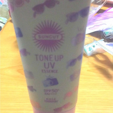 トーンアップUV エッセンス/サンカット®/日焼け止めローションを使ったクチコミ(1枚目)