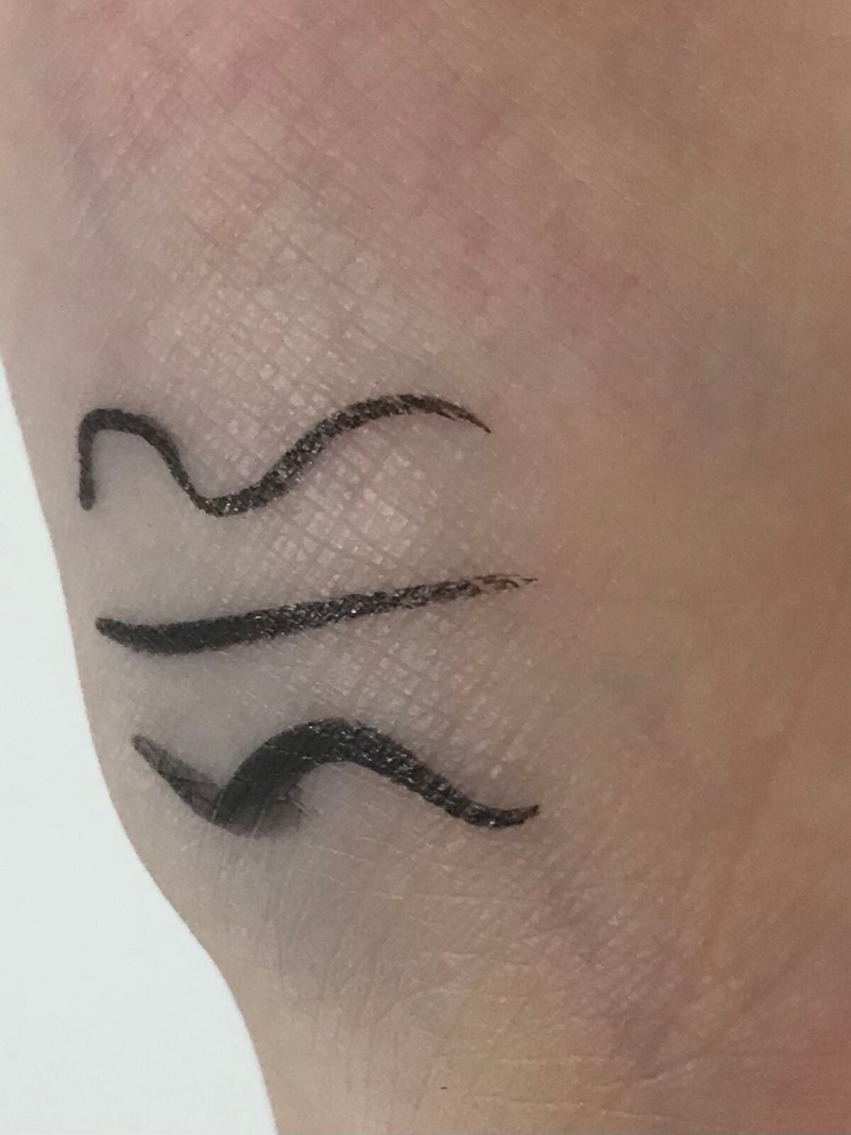 極細アイライナーEX/CEZANNE/リキッドアイライナーを使ったクチコミ(3枚目)