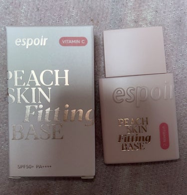 espoir
ピーチスキンフィッティングベース オールニュー 
SPF50 PA++++

LIPSを通じてespoirさんから頂きました

すんごくしっとりします
なのに日焼け止め効果が高い、ビタミン