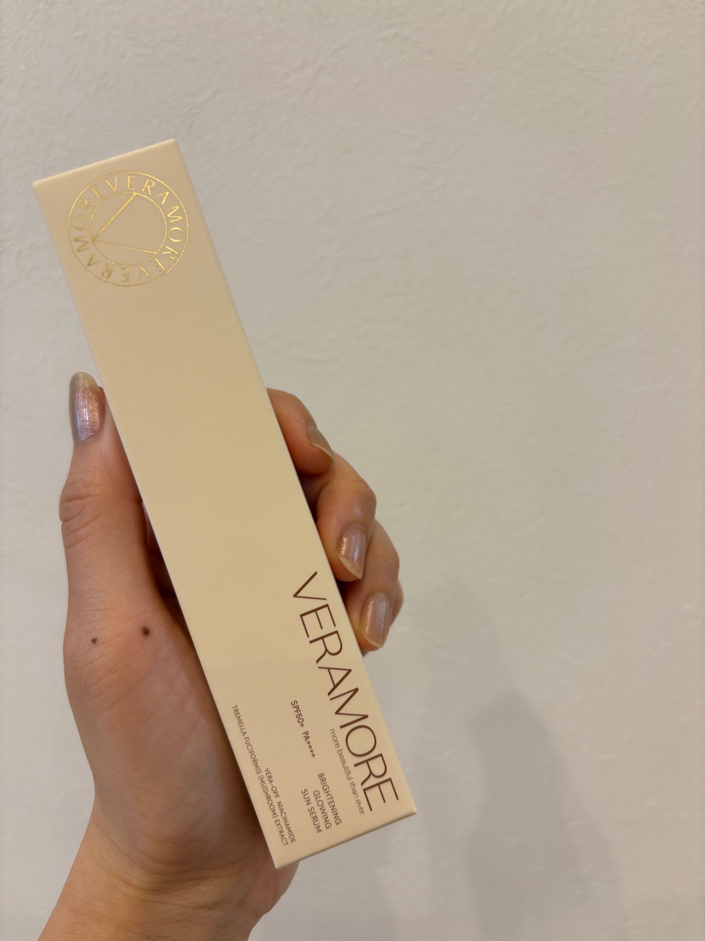 VERAMORE BRIGHTENING GLOWING SUN SERUM/VERAMORE/日焼け止めローションを使ったクチコミ(5枚目)