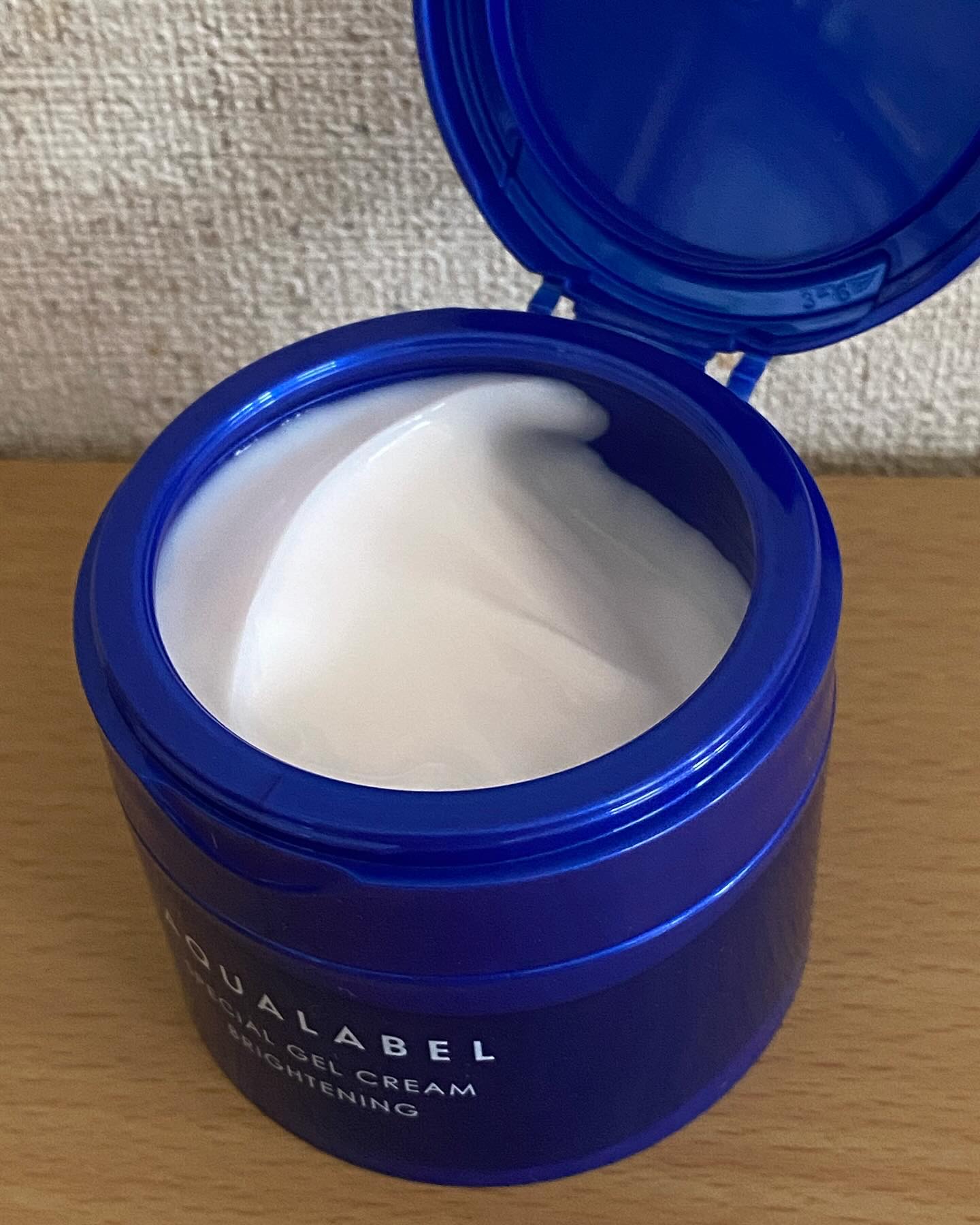 スペシャルジェルクリーム EX （ブライトニング） /アクアレーベル/オールインワン化粧品を使ったクチコミ（2枚目）