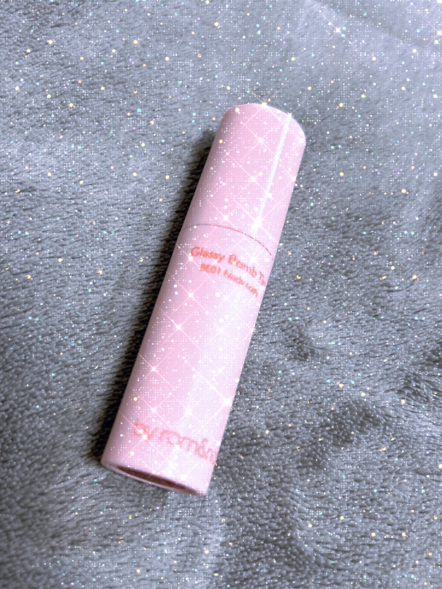 アンドバイロムアンド グラッシーボムティント/&nd by rom&nd/リップティントを使ったクチコミ(1枚目)