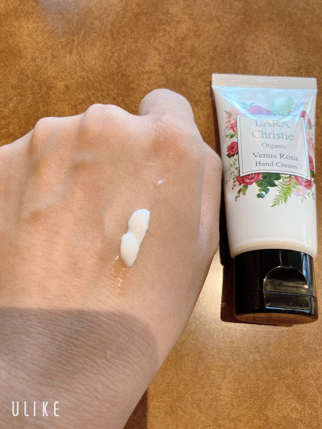 ハンドクリーム ヴィーナスローザ/LARA Christie/ハンドクリームを使ったクチコミ（2枚目）