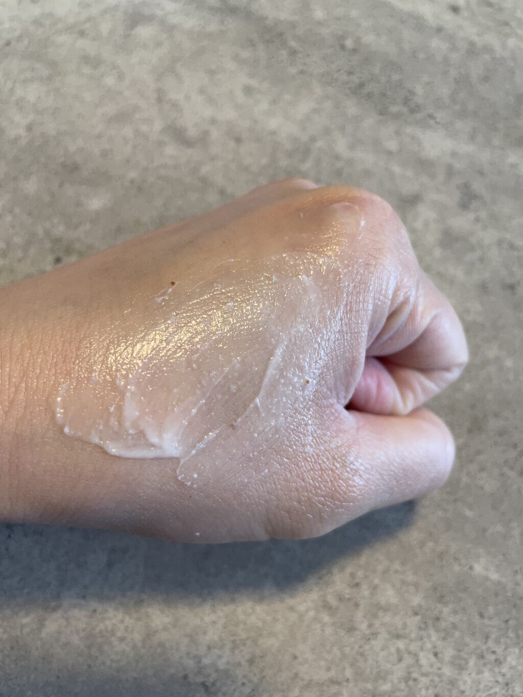 BaseMania❤️!!!のクチコミ「250ml  2,970円（税込）

THE BODY SHOPボディスクラブ AM&H
アー.....」（2枚目）