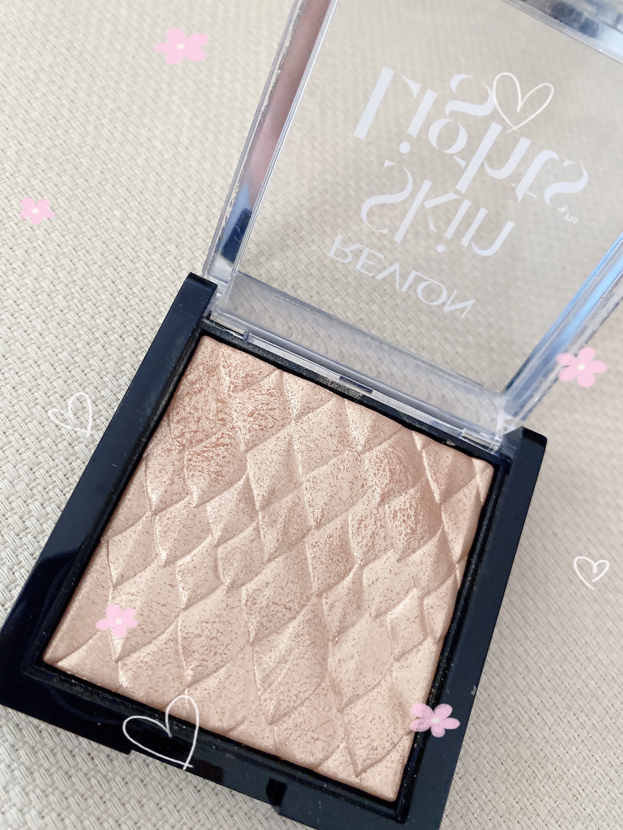 スキンライト プリズマティック ハイライター/REVLON/プレストパウダーを使ったクチコミ（1枚目）