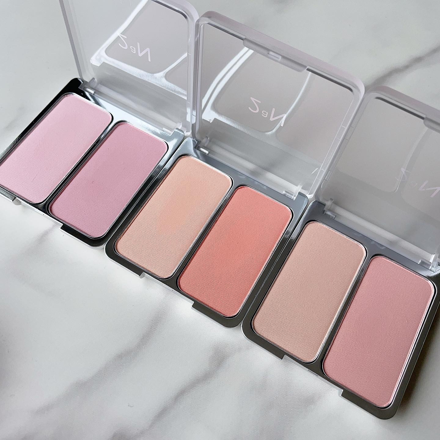 グリーミングテンションパクト/2aN/クリーム・エマルジョンファンデーションを使ったクチコミ（2枚目）