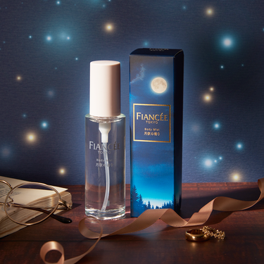 【NEW】12/2新発売！ボディミスト月夜の香り🌕
 
「星空の香り」に次ぐ、夜のフレグランスシリーズ！
真夜中をイメージした香りが登場✨
まるで月明かりに包まれて眠るような心地よさ。

ホワイトローズ