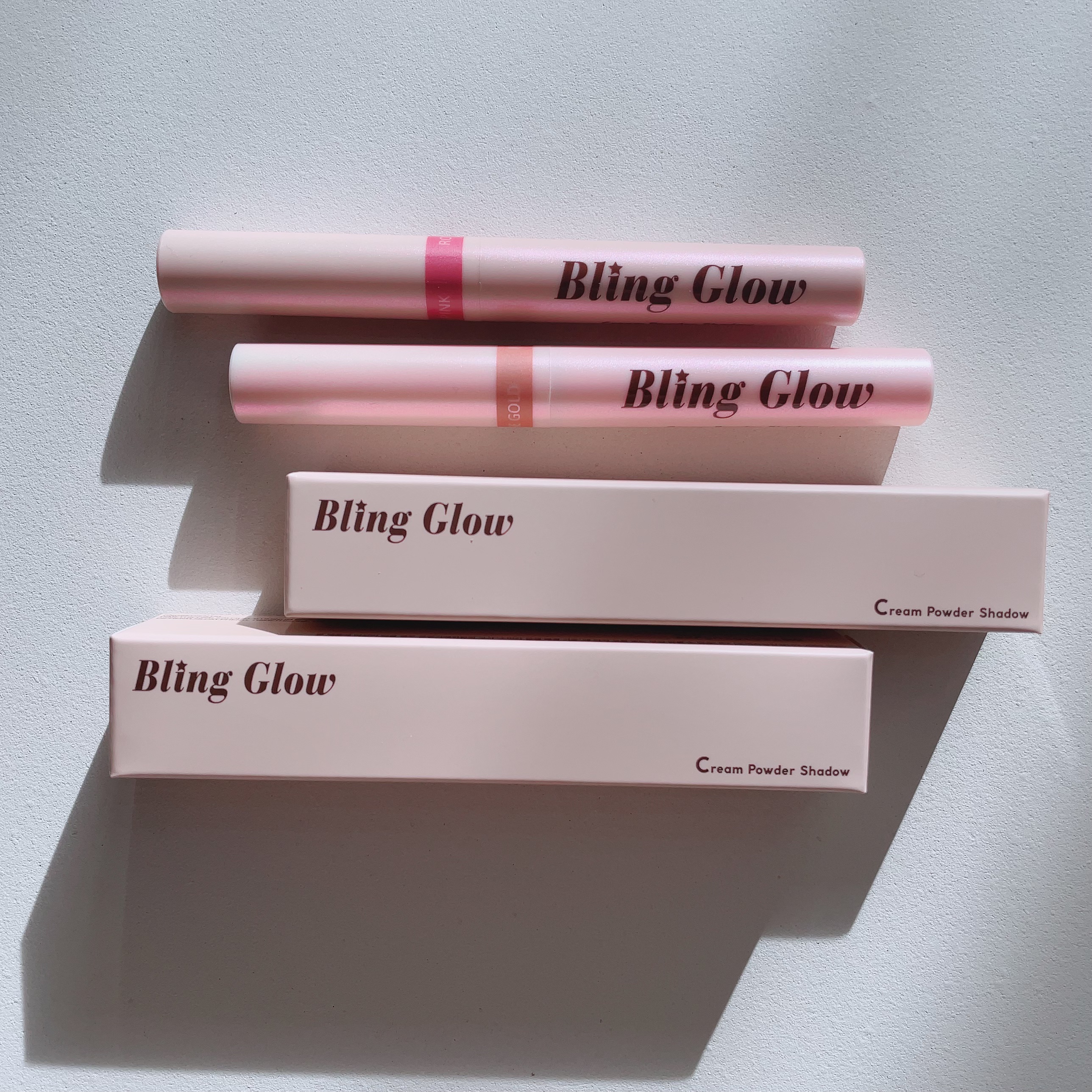 ブリンクリームパウダーシャドウ 02 ローズゴールド/BLING GLOW/単色アイシャドウを使ったクチコミ（1枚目）