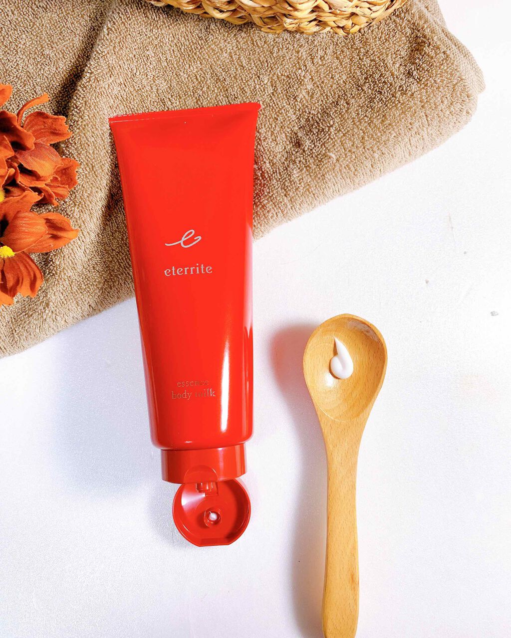 エタリテ エッセンス ボディーミルク/シャルレ/ボディミルクを使ったクチコミ(4枚目)