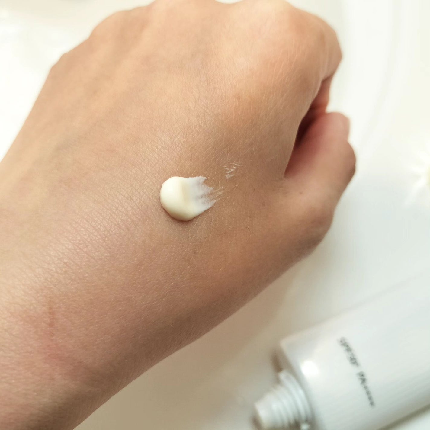 トリートメント デイ クリーム/COVERMARK/日焼け止めクリームを使ったクチコミ(3枚目)